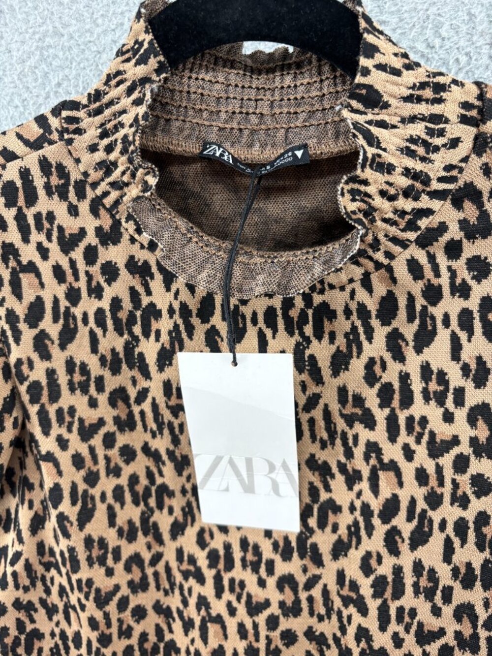 NWT Zara Brown Black Leopard Knit Puff Sleeve Smocked Mock Neck Top S - Picture 8 of 10
